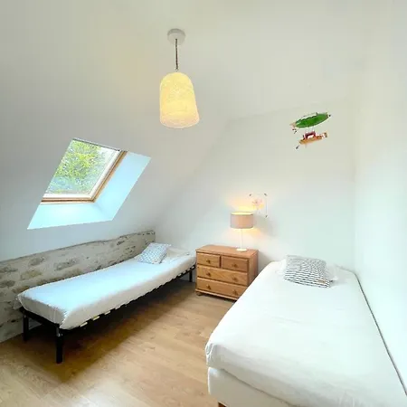 Holiday home Maison Bord De ・la Cotiere・