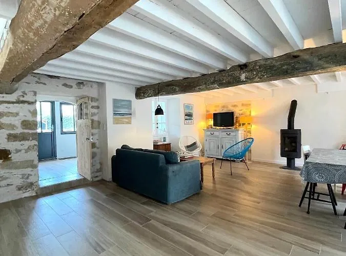 Maison Bord De ・la Cotiere・ *