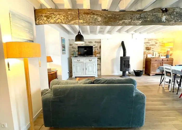 Maison Bord De ・la Cotiere・ *